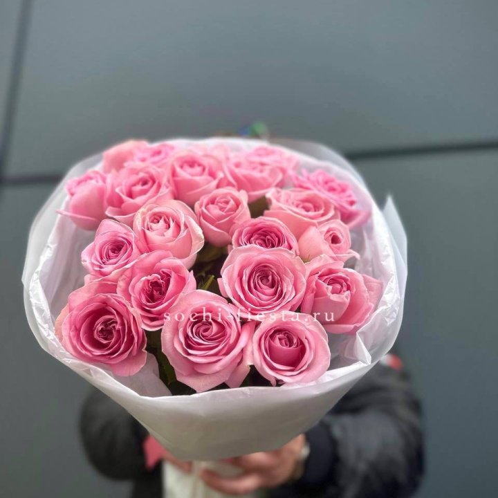 21 Розовая роза в белом в Туле