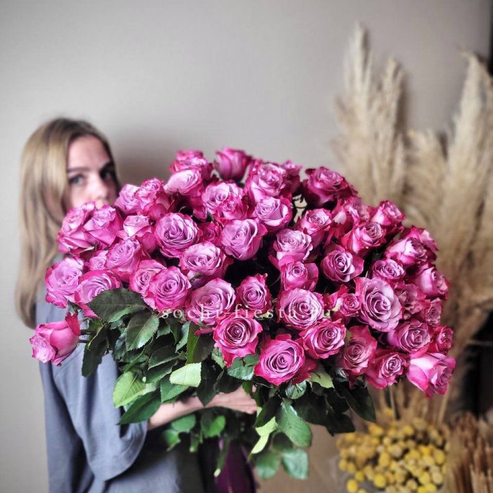 Охапка высоких роз Деп перпел в Туле