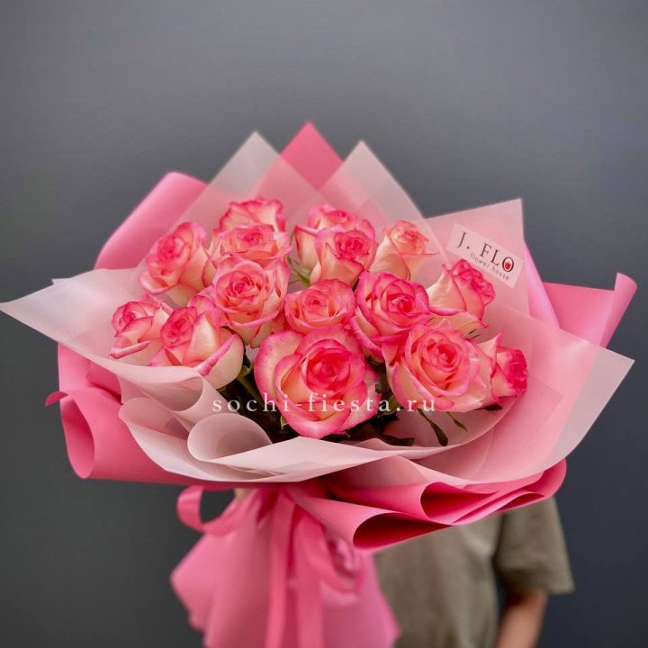 15 роз "Джумилия" в Туле