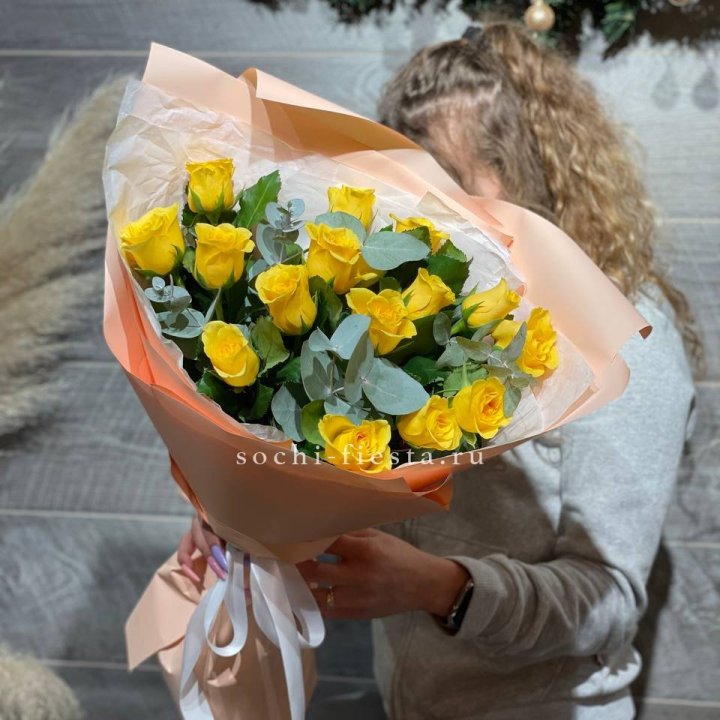15 желтых роз в Туле