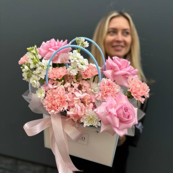 Сумочка "Бал цветов" в Туле